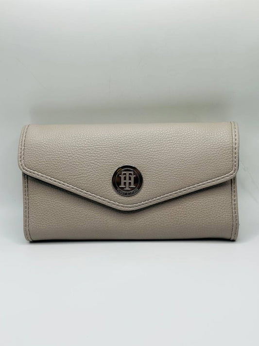 Tommy Hilfiger wallet