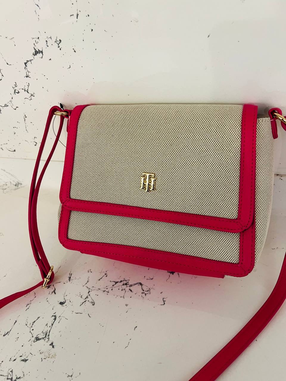 Tommy Hilfiger cross bag