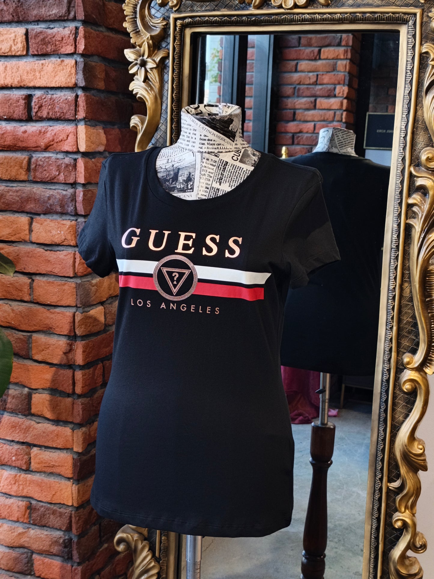 Guess shirt size large