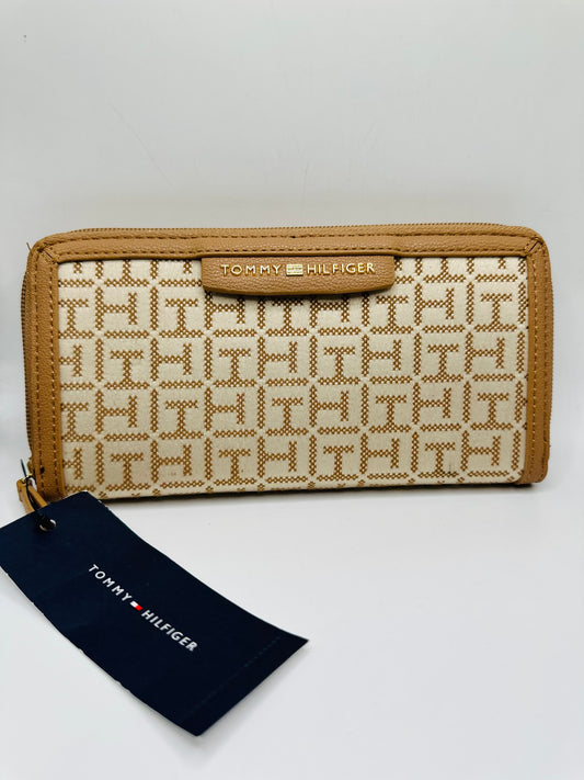 Tommy Hilfiger wallet
