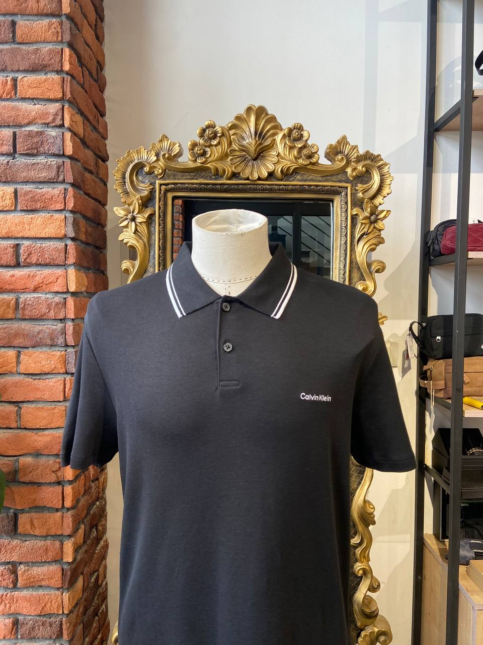 Calvin klein shirt Size medium