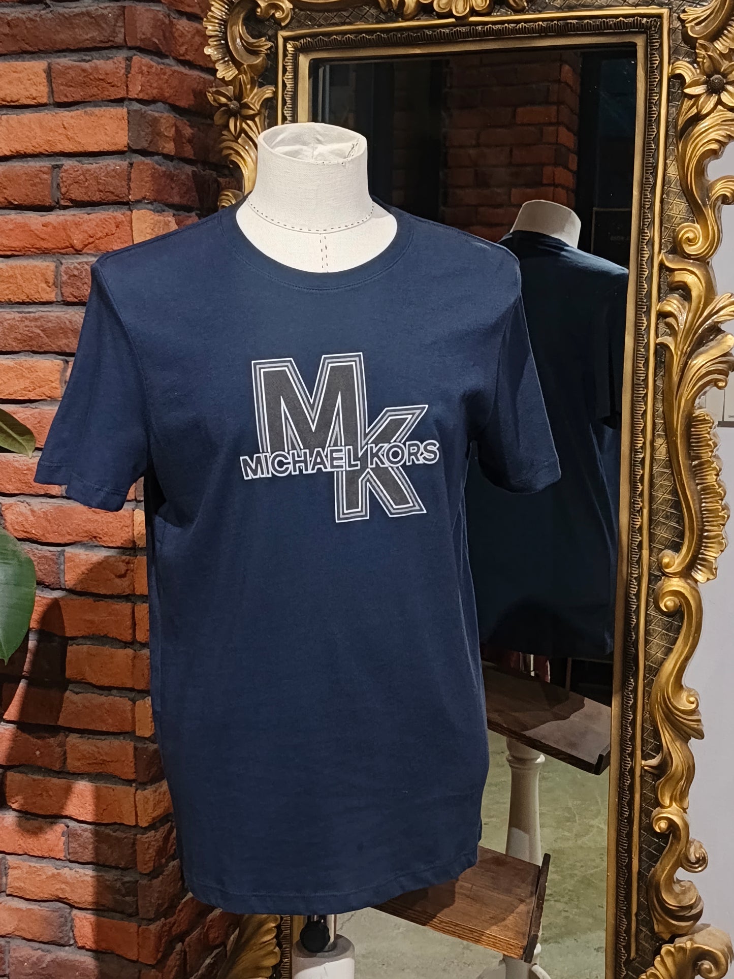 Michael kors shirt size medium