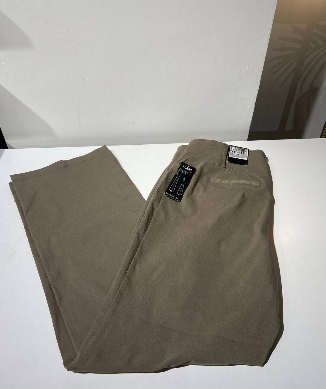 Soho Apparel Ltd mens pant size XL