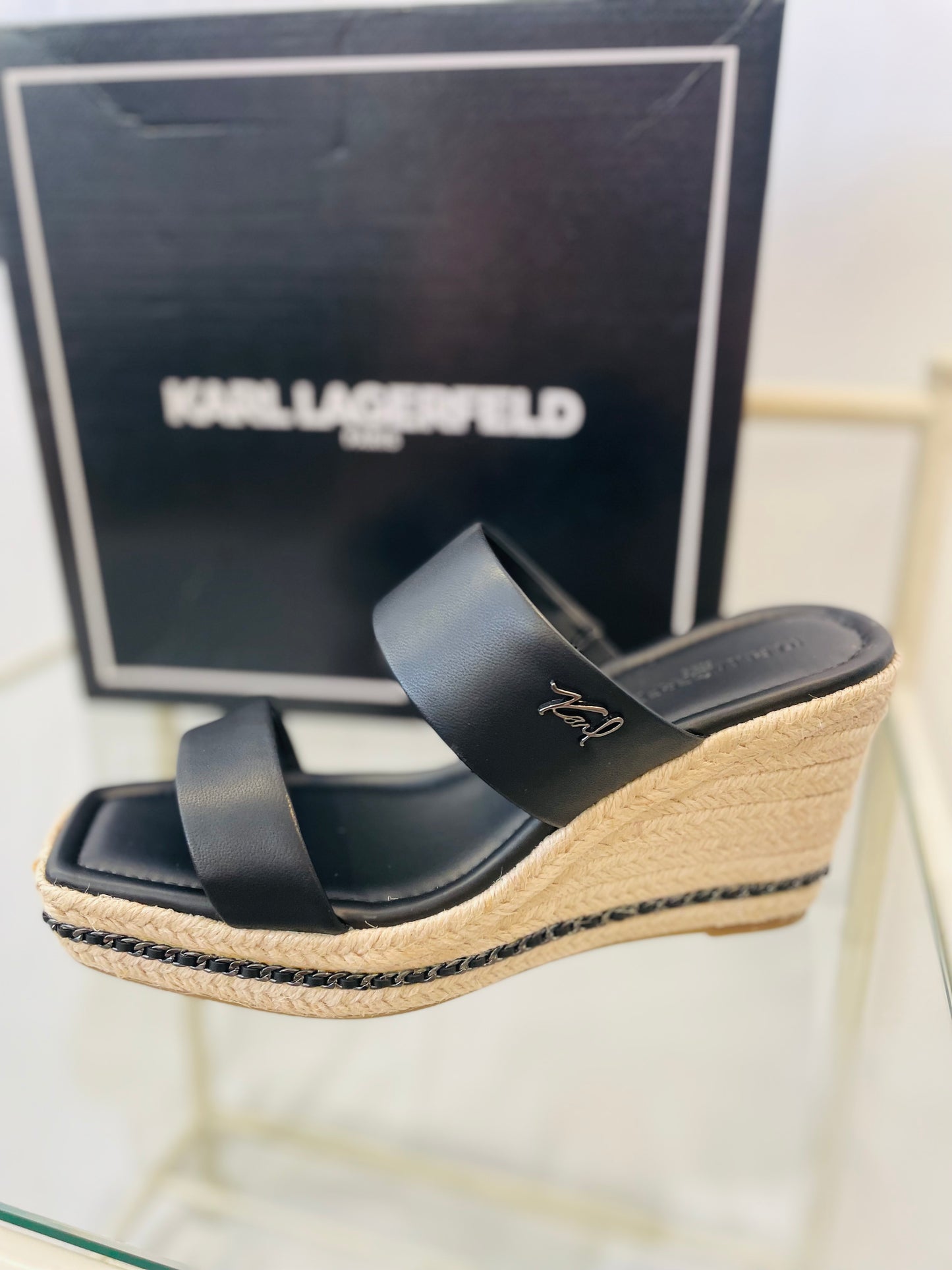 Karl Lagerfeld sandal