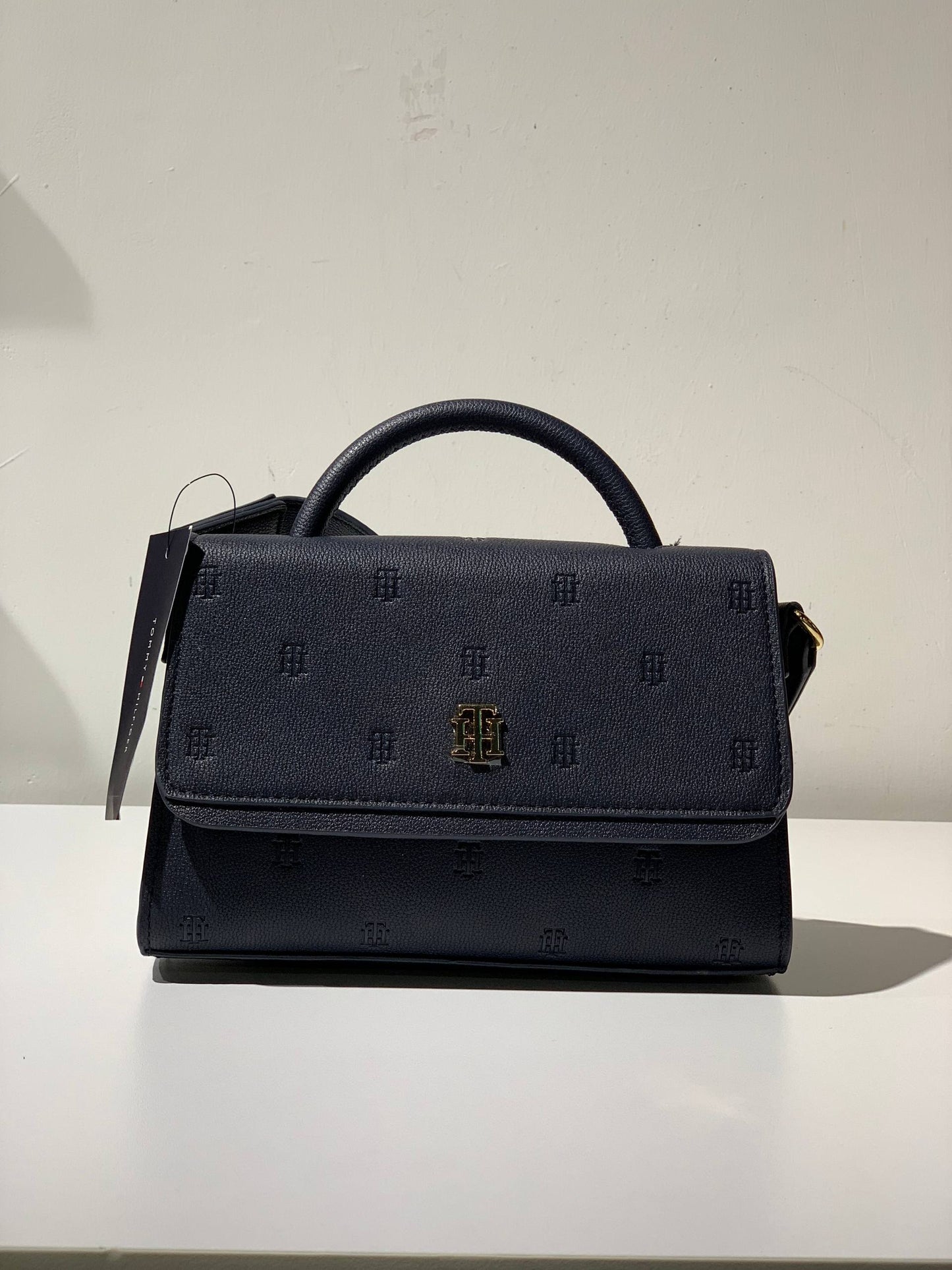 Tommy Hilfiger bag