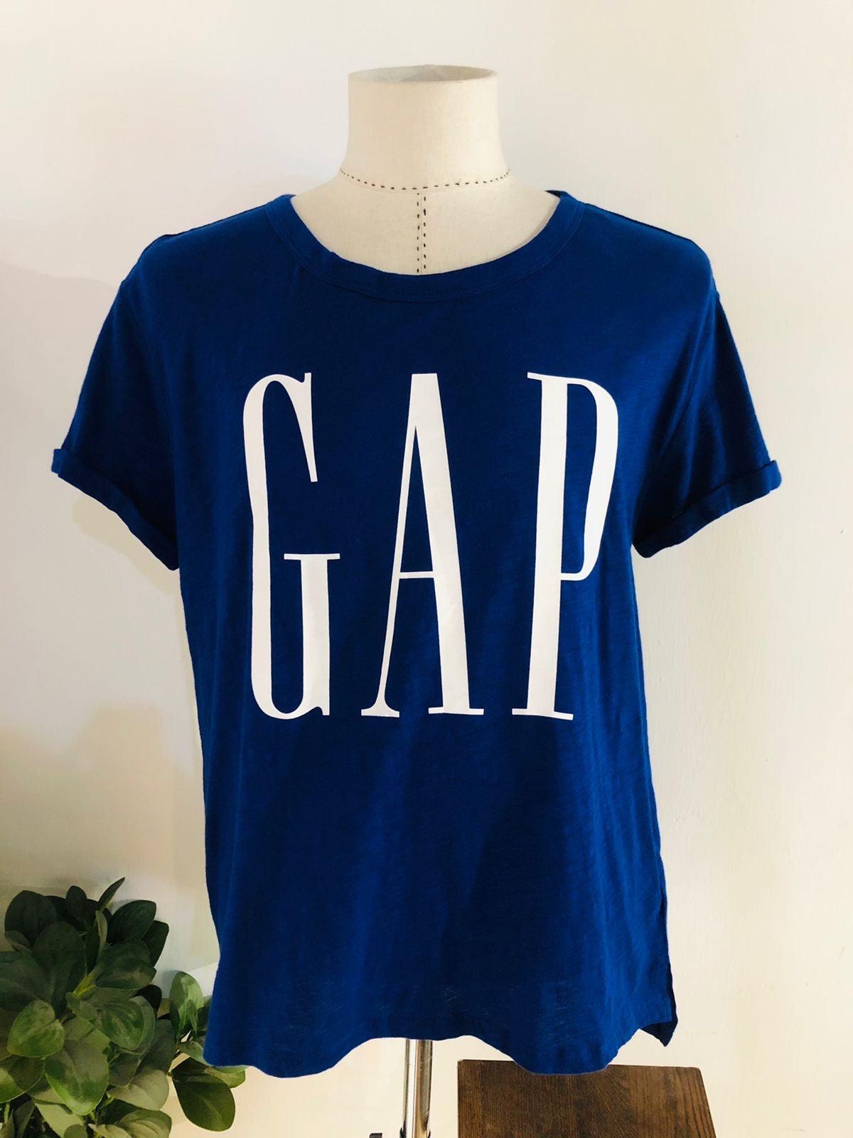 Gap shirt