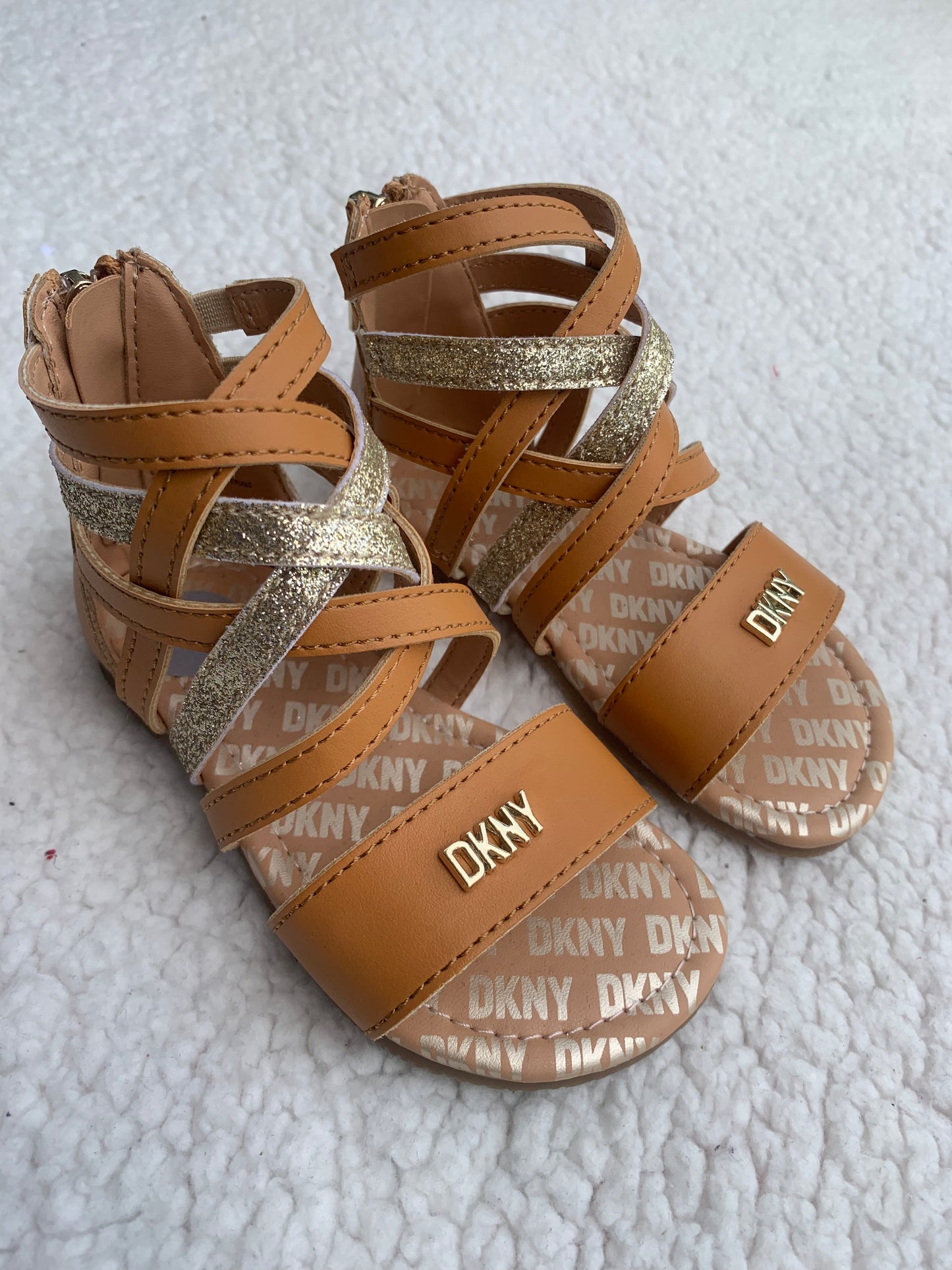 Dkny sandal for kids