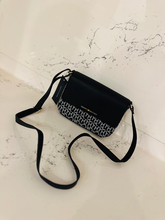 Tommy Hilfiger crossbody bag