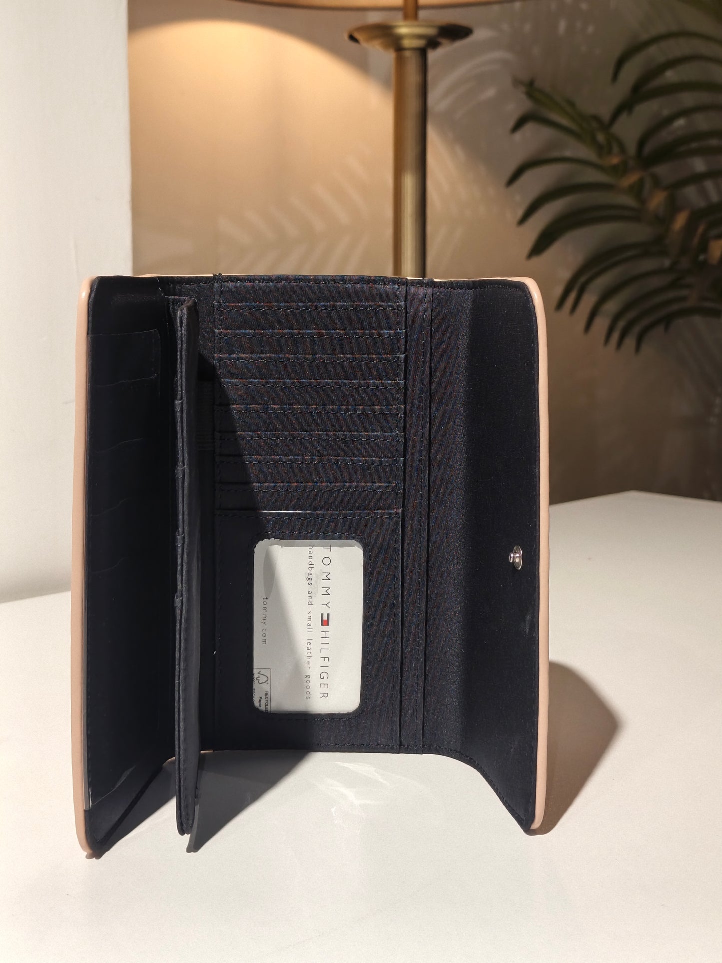 Tommy Hilfiger wallet