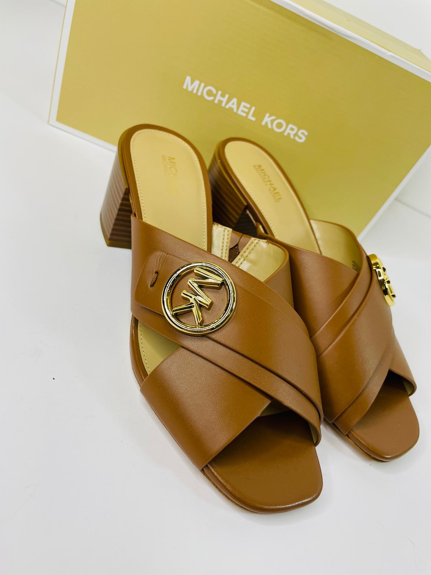 Michael kors sandal