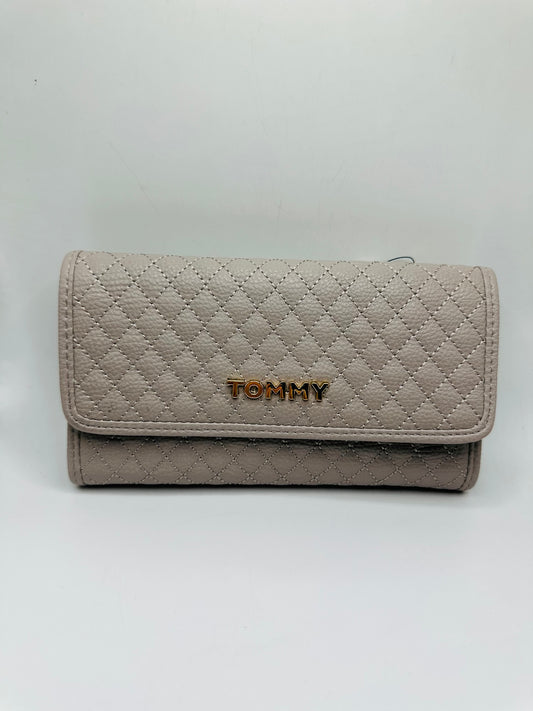 Tommy Hilfiger wallet