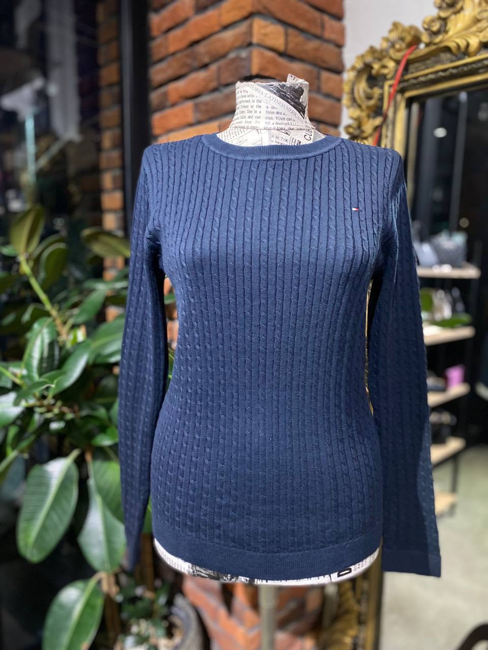 Tommy Hilfiger sweater