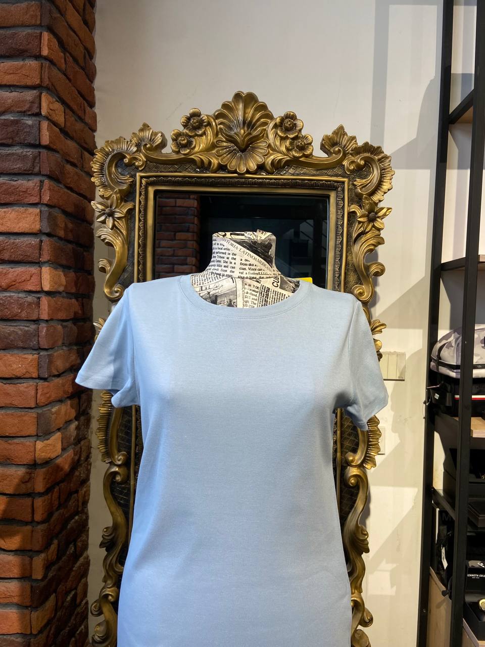 Dkny shirt size small