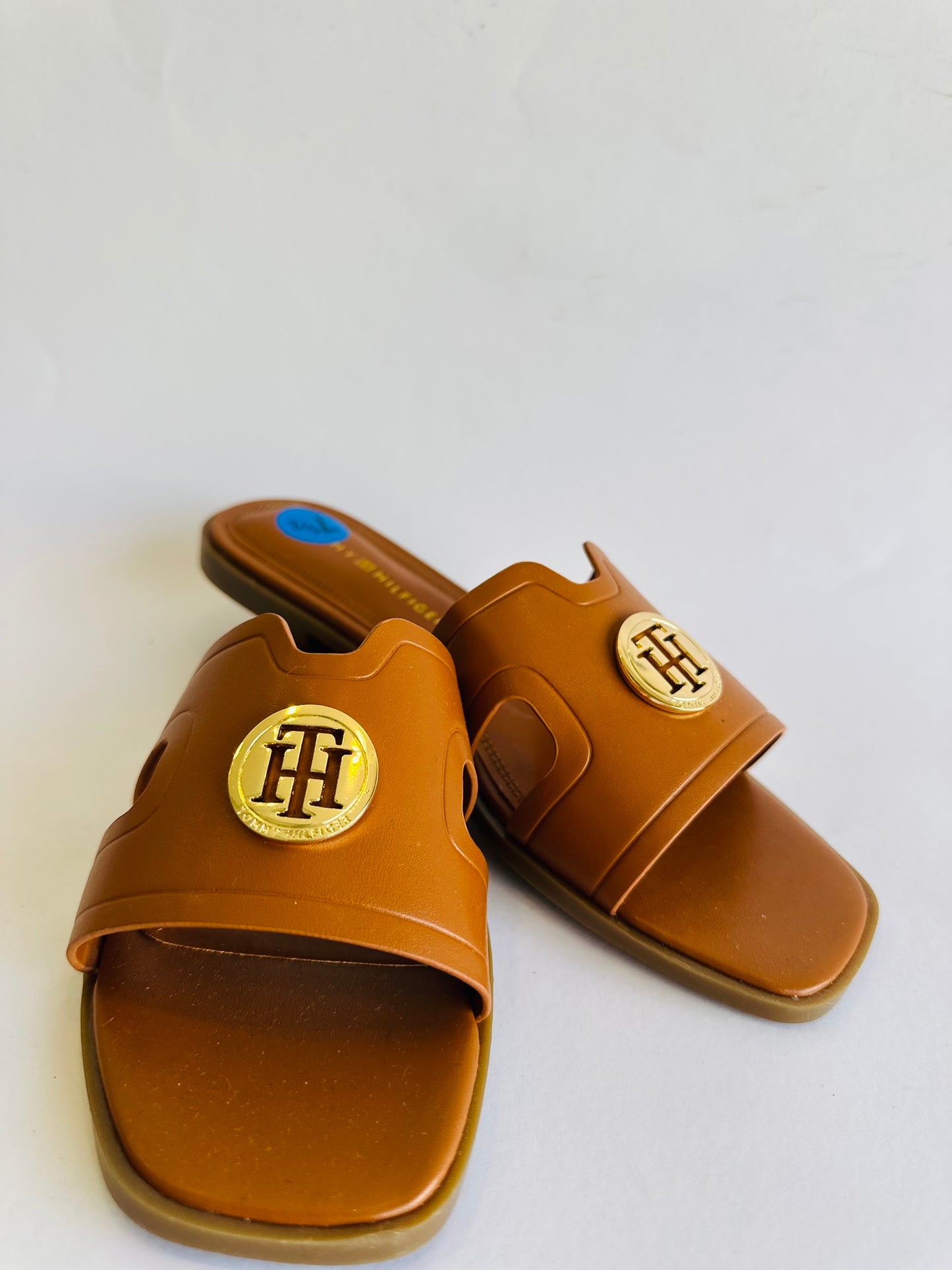 Tommy Hilfiger sandal size 38
