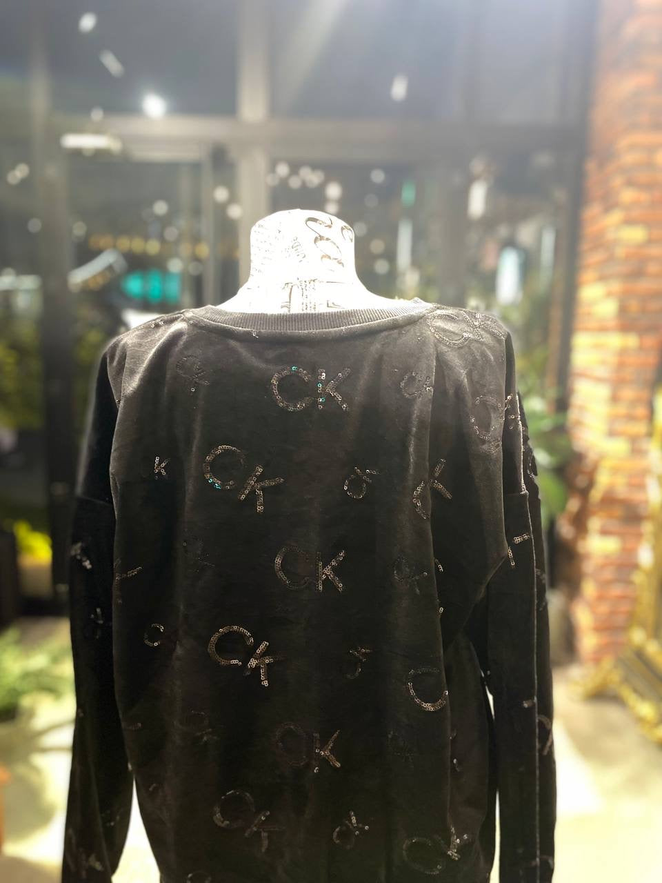 Calvin Klein sweater size large