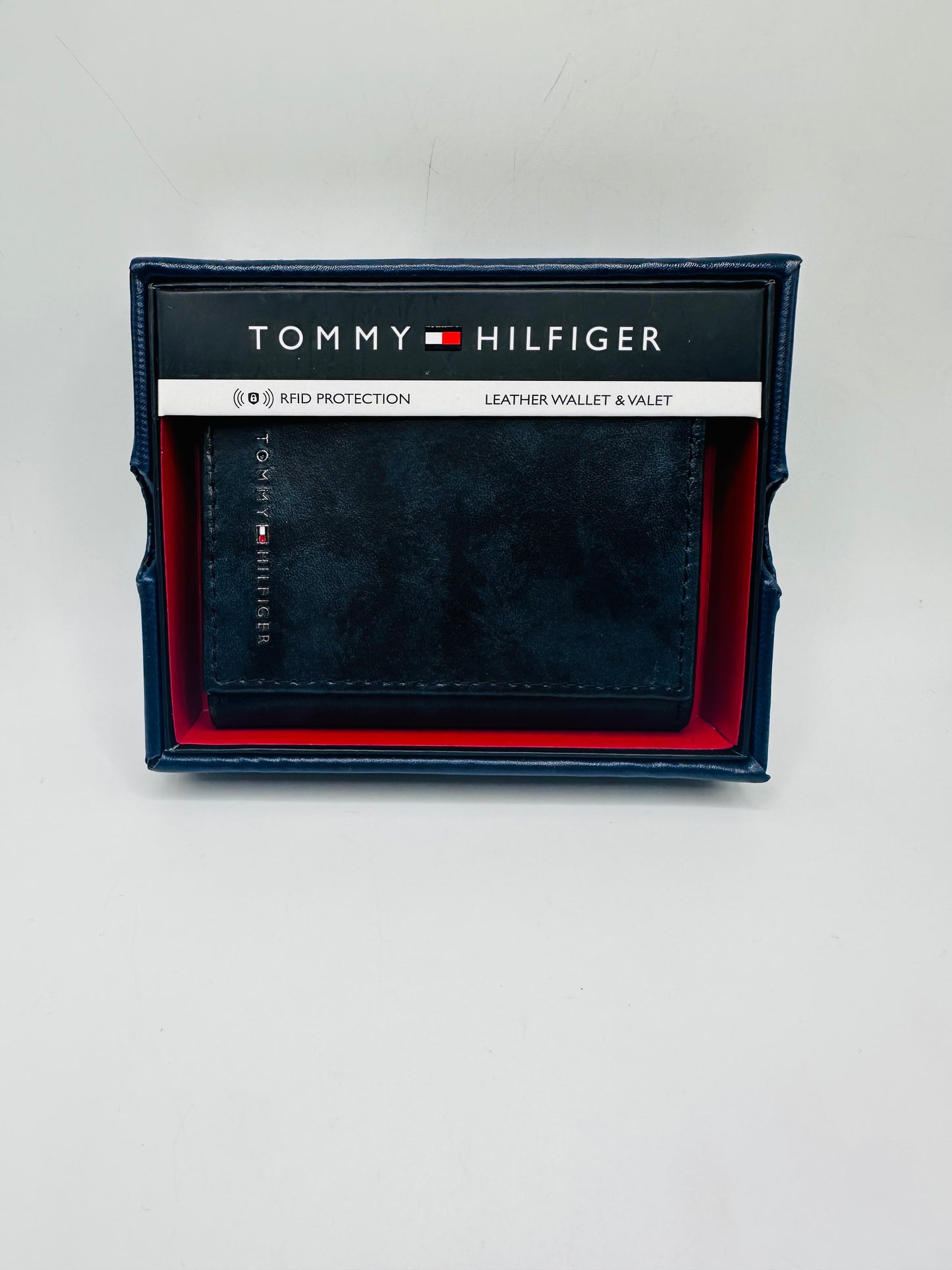 Tommy Hilfiger wallet