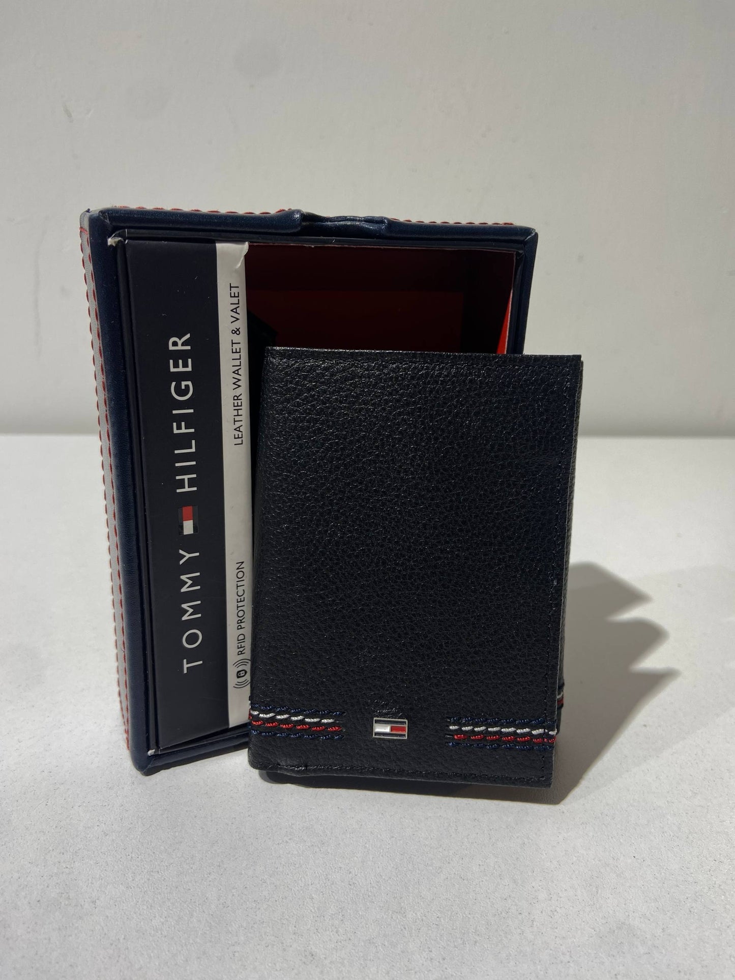 Tommy Hilfiger wallet