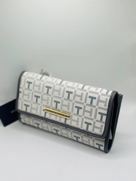 Tommy Hilfiger wallet