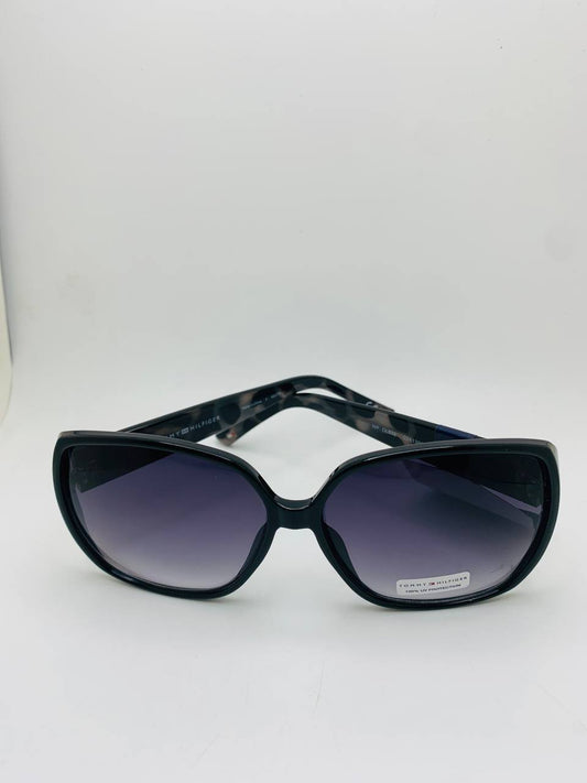 Tommy Hilfiger sunglass