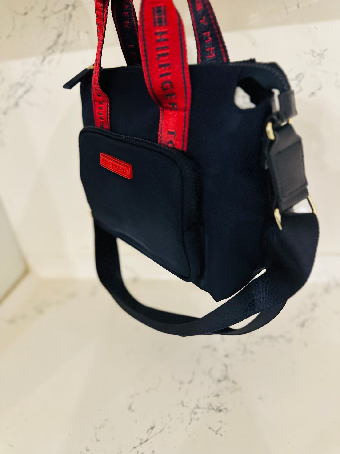 Tommy Hilfiger bag