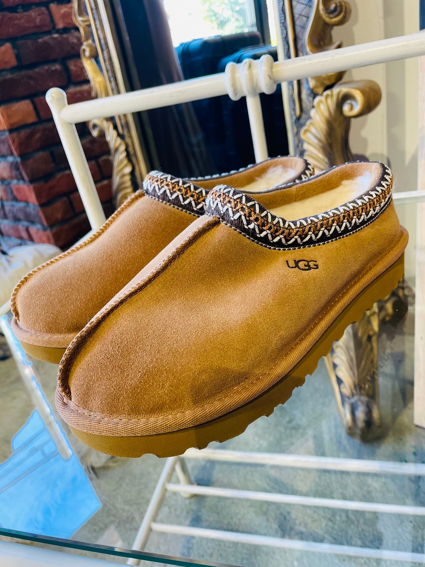 Uggs sandal