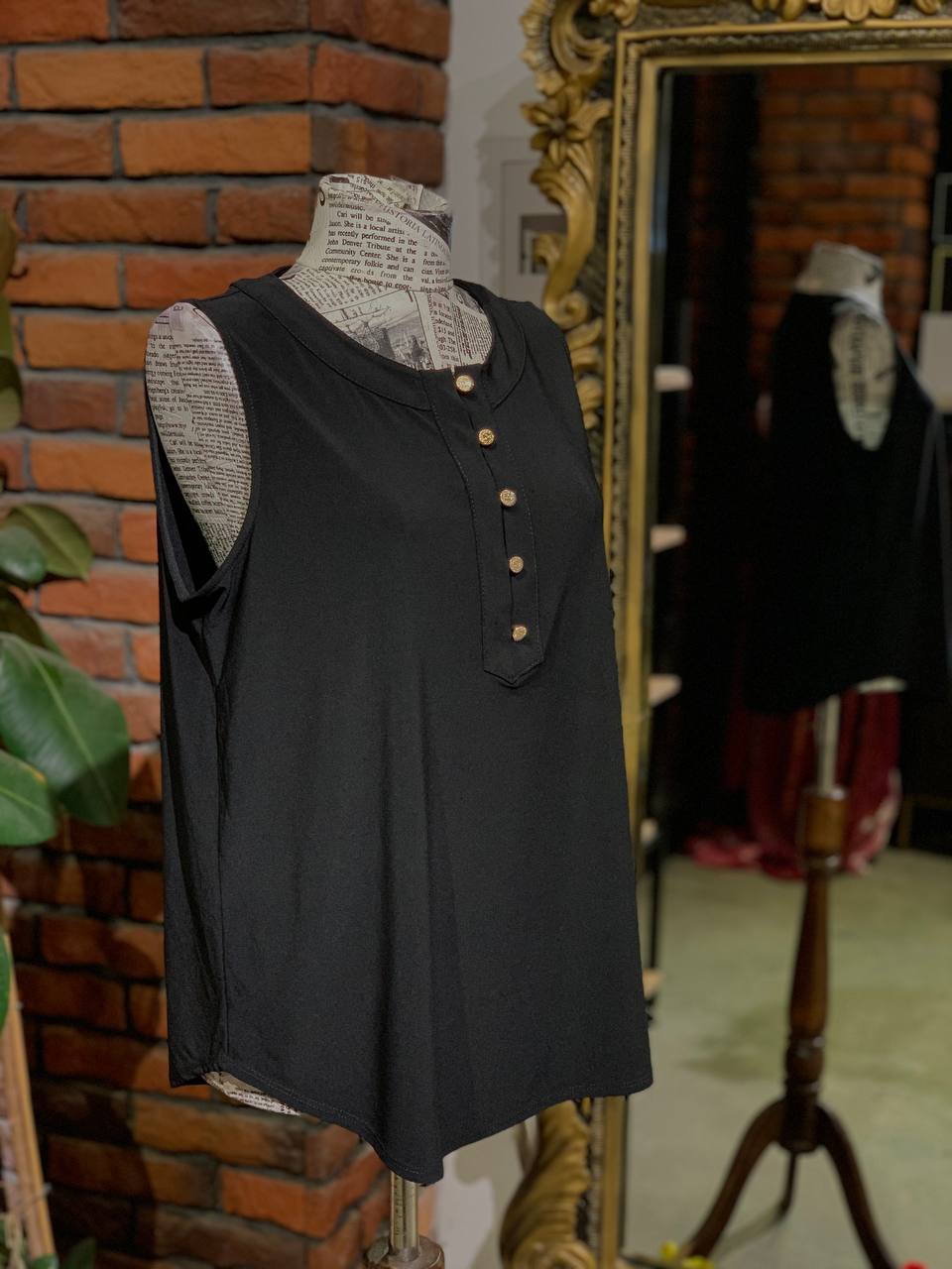 Anne Klein top size medium