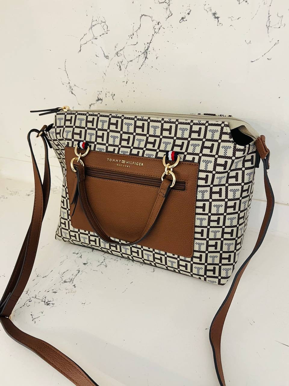 Tommy Hilfiger cross bag
