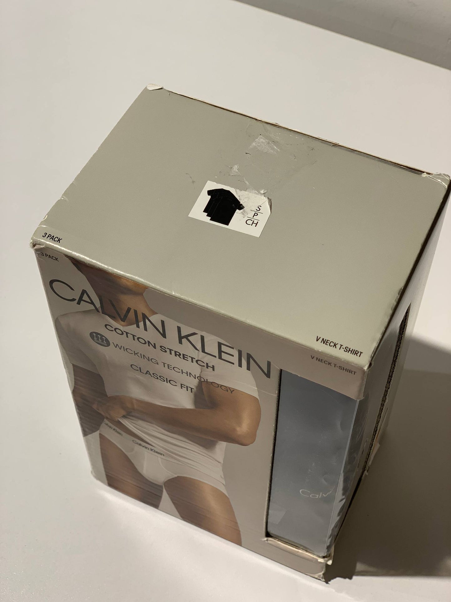 Calvin Klein v-neck t-shirt set