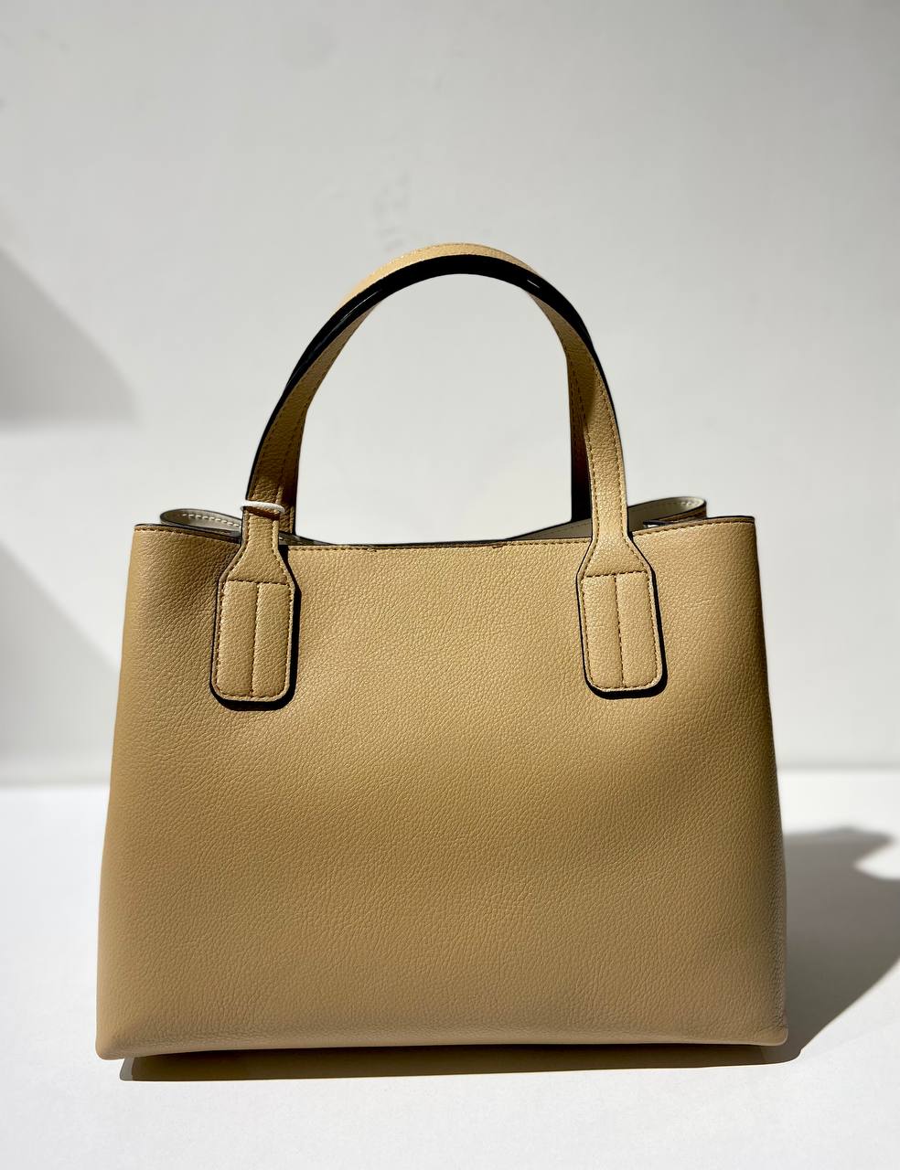 Tommy Hilfiger bag