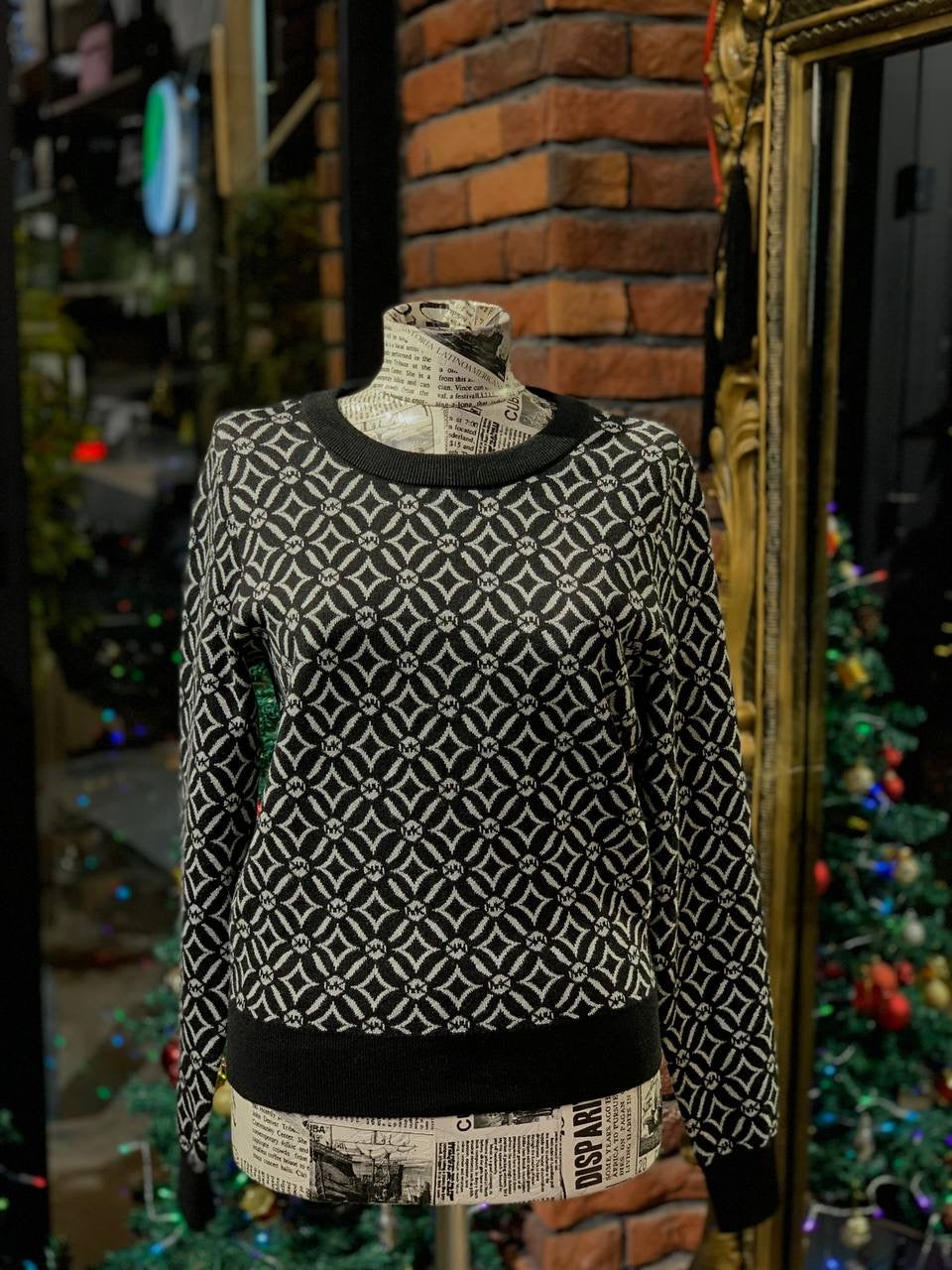 Michael kors sweater size small