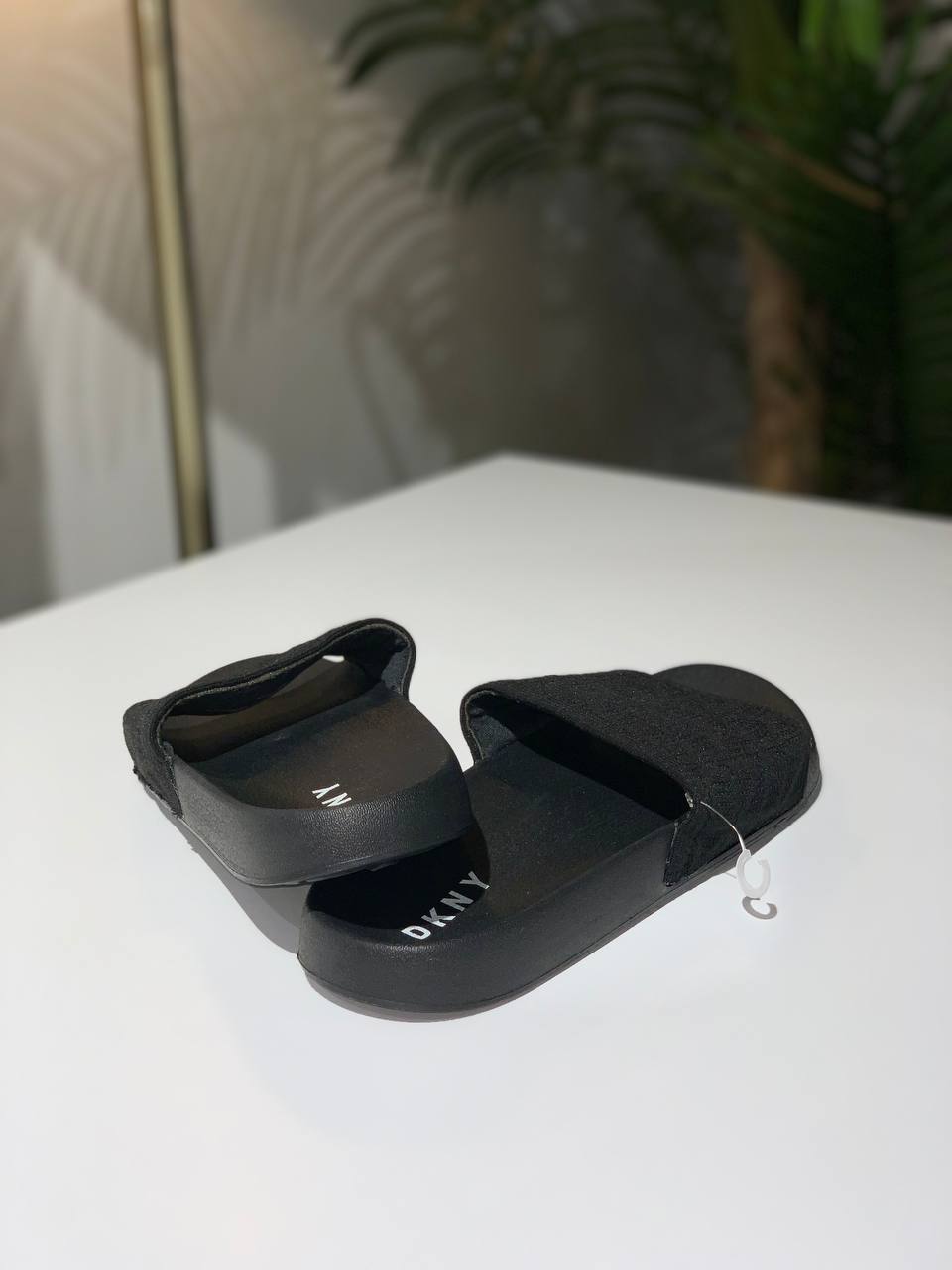 Dkny sandal size 9