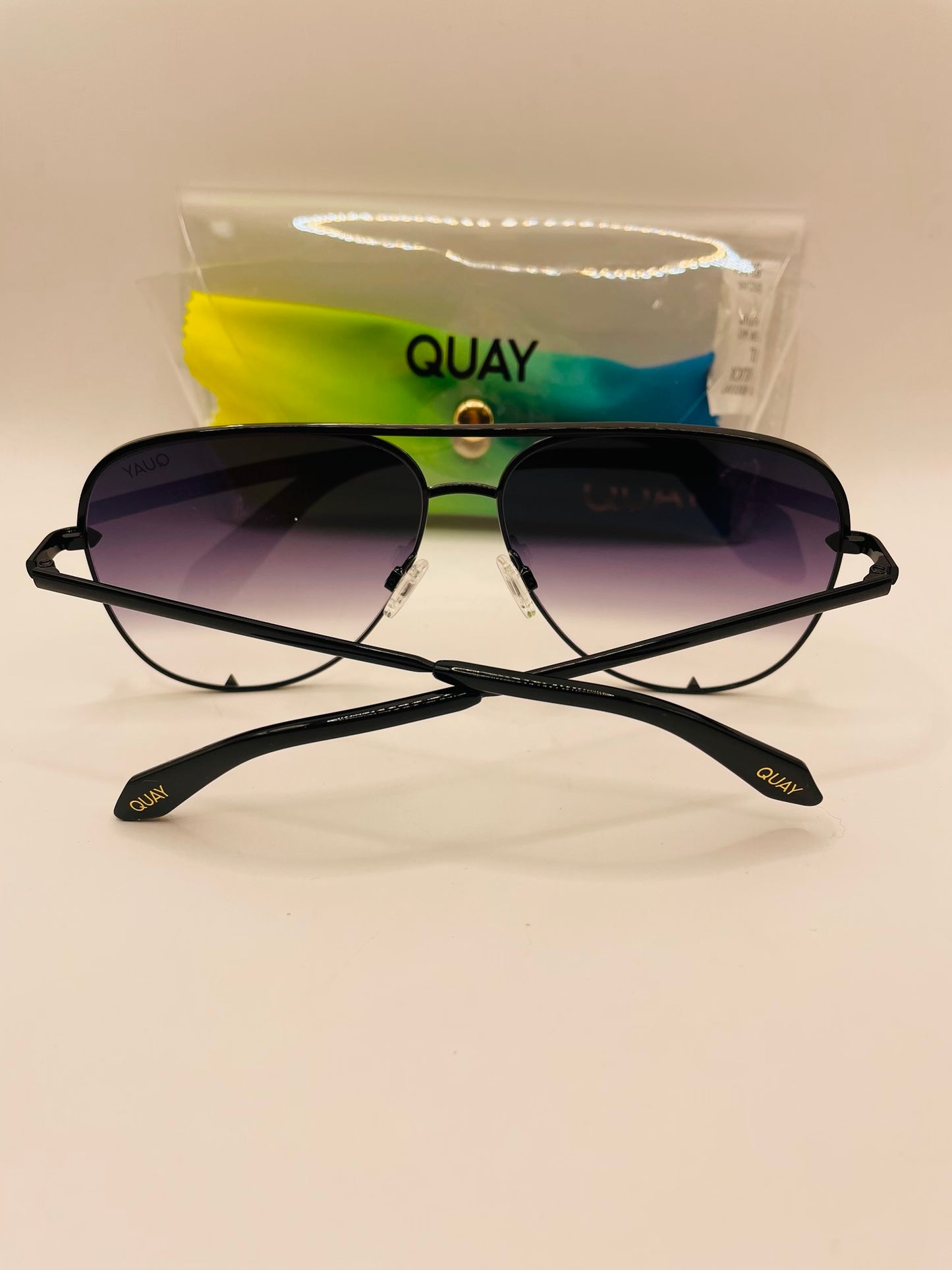 Quay sunglass