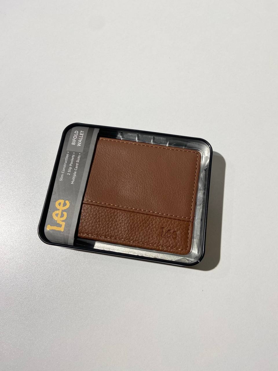 Lee wallet