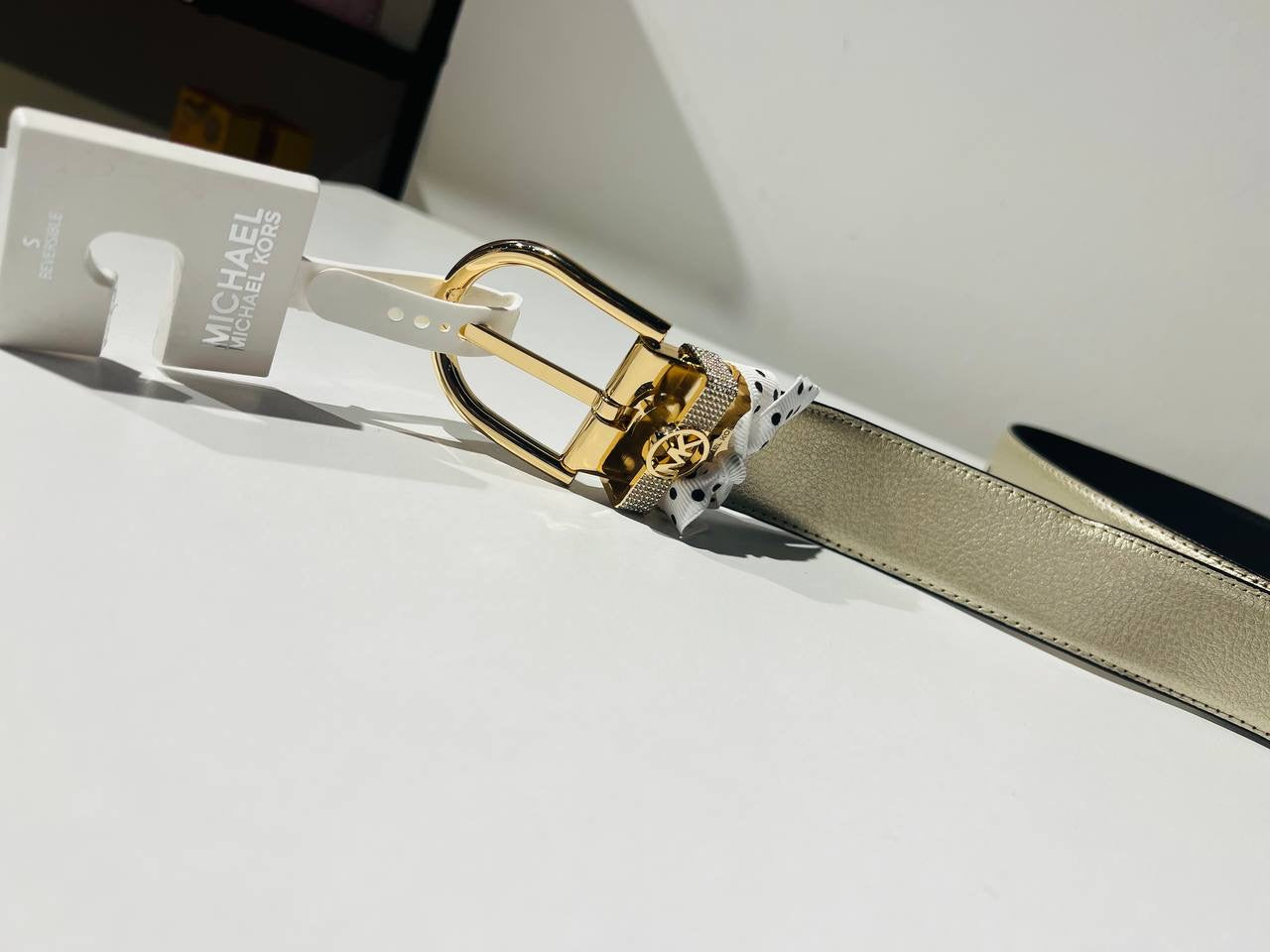 Michael kors reversable belt size small