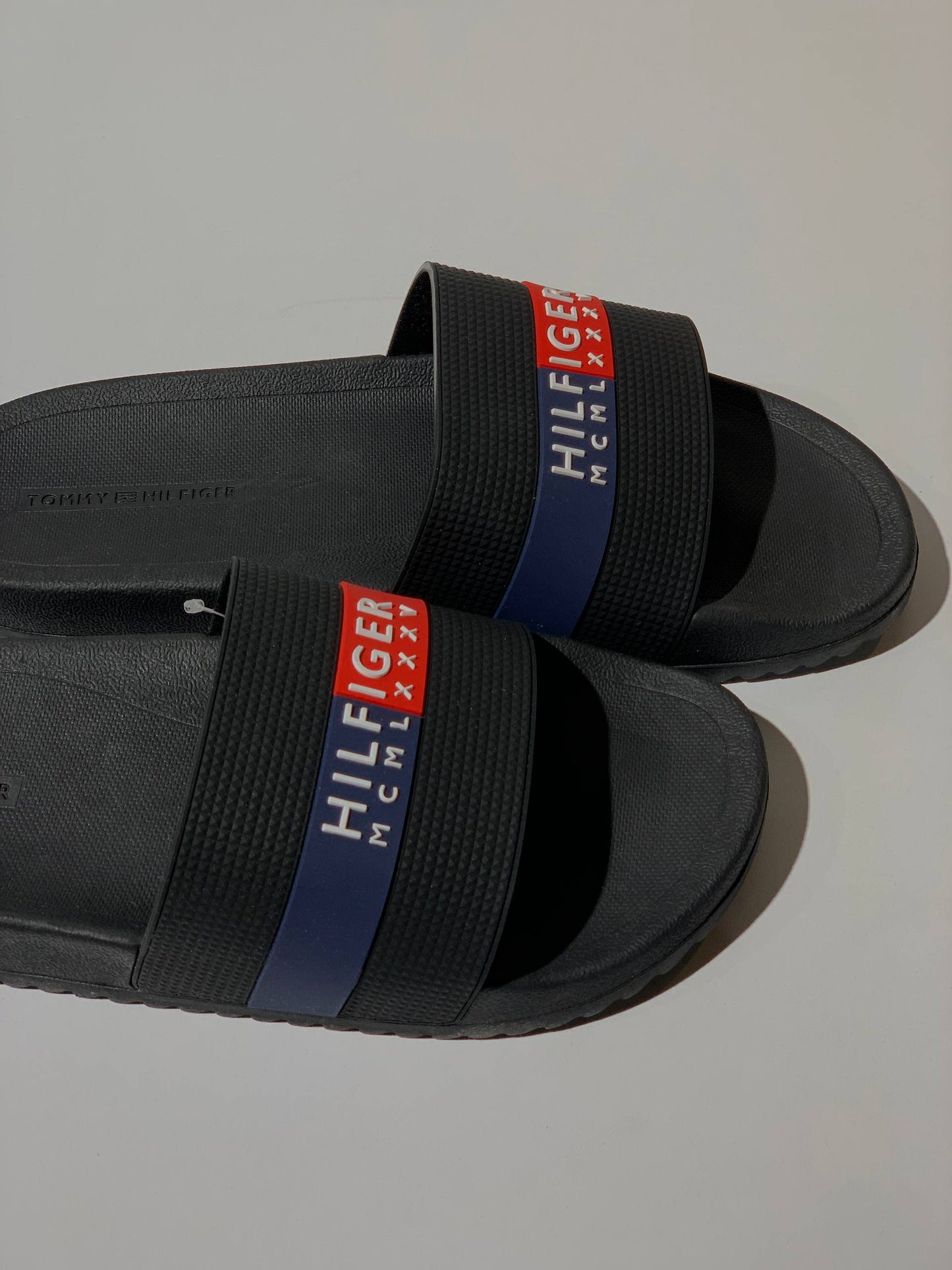 Tommy Hilfiger sandal size 11