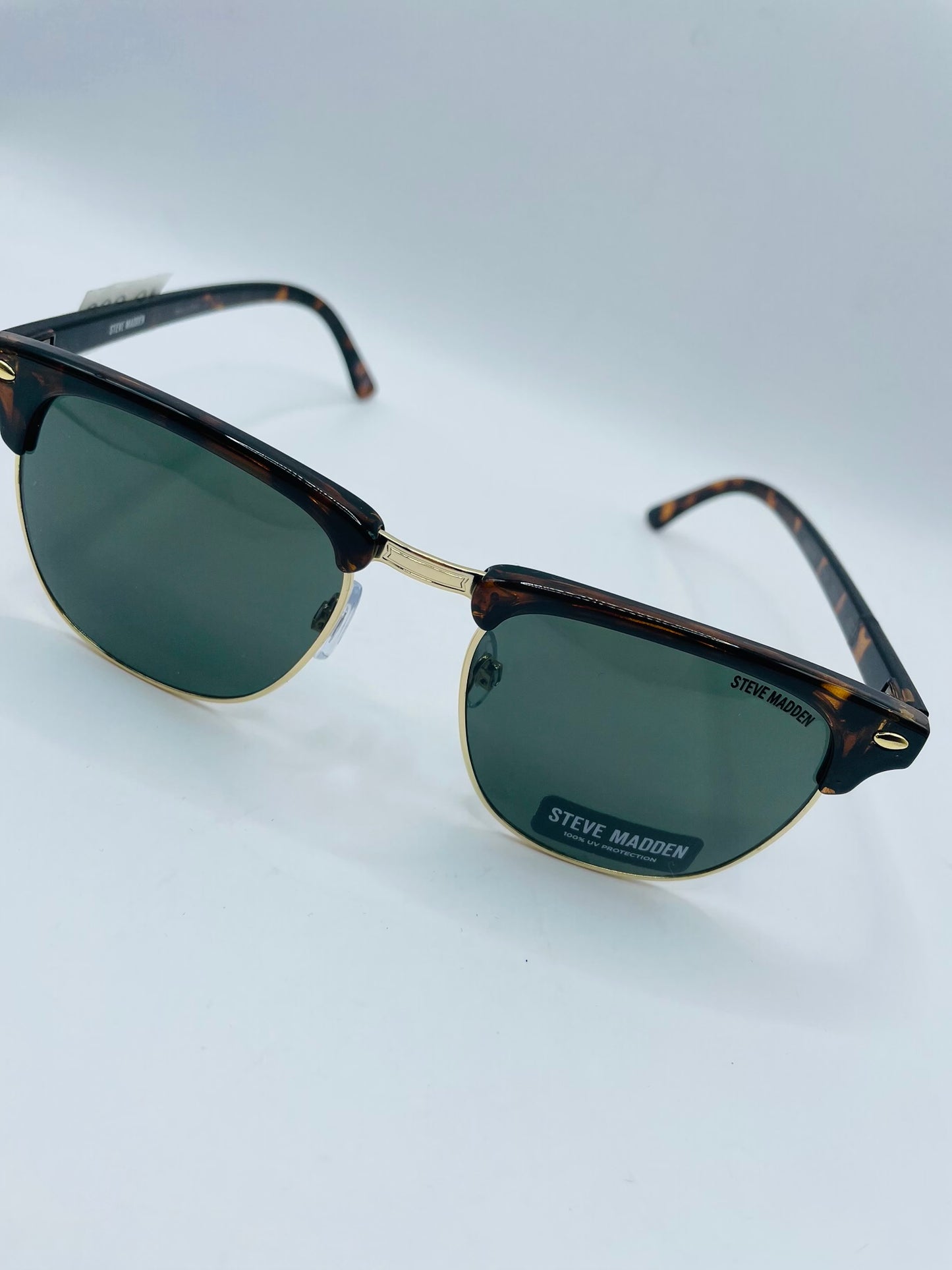 Steve Madden sunglass