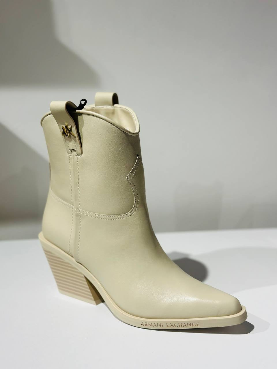 Armani exchange boots size 39