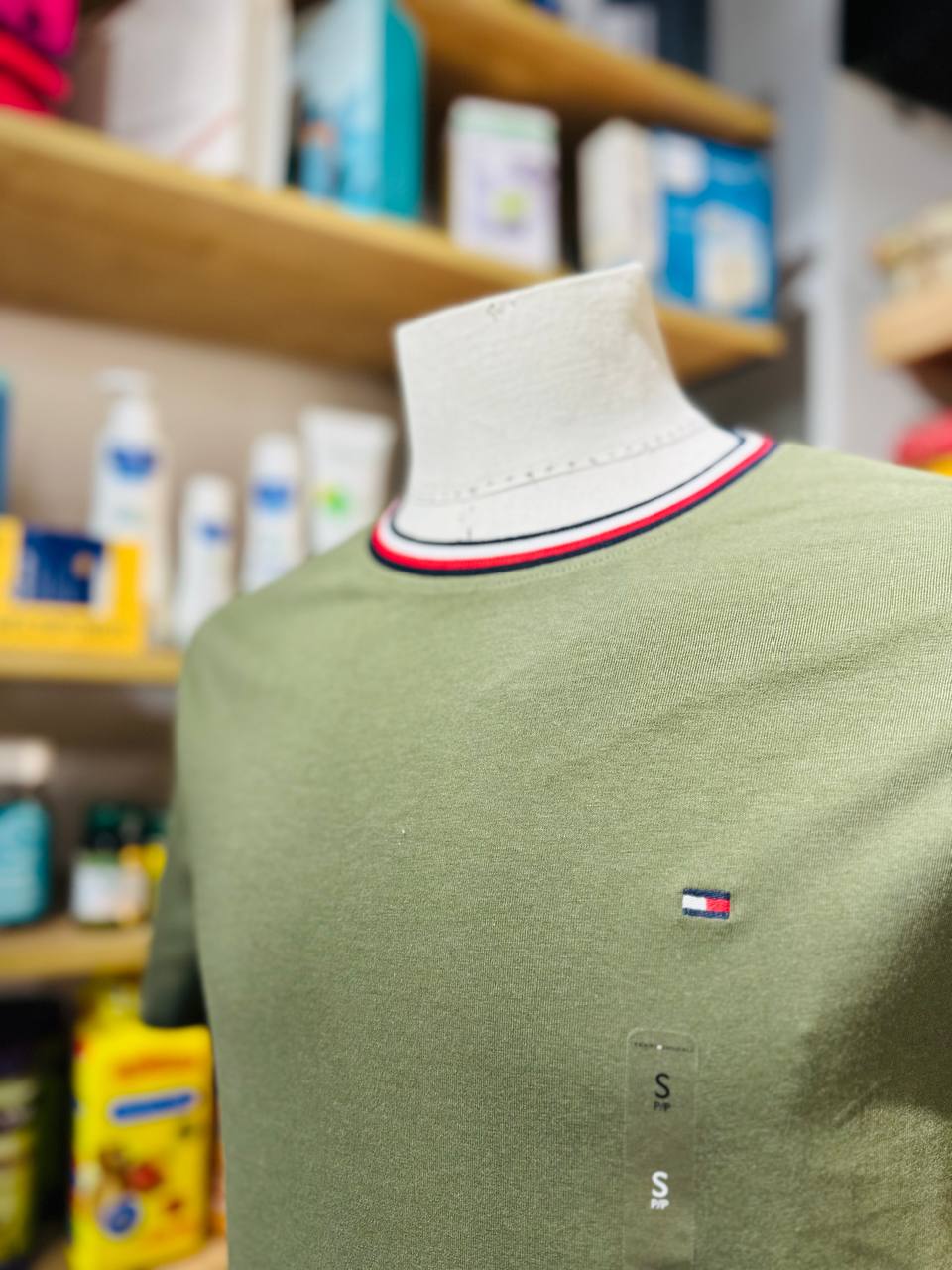 Tommy Hilfiger shirt size small