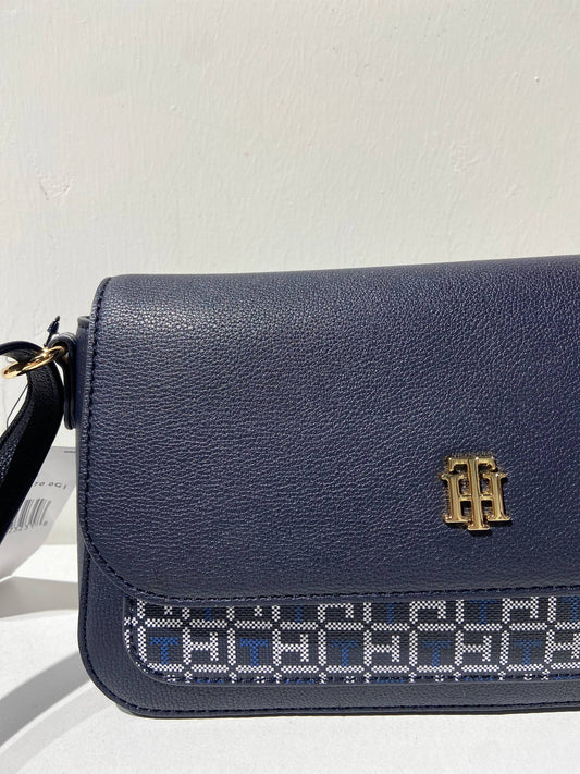 Tommy Hilfiger bag