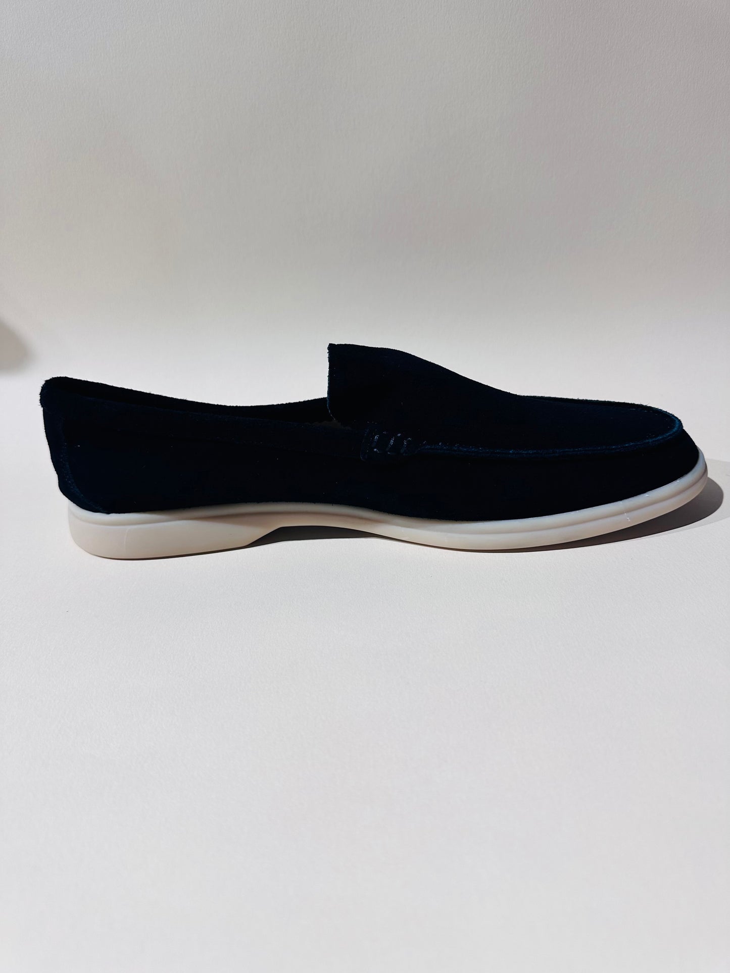 Parija shoes size 43