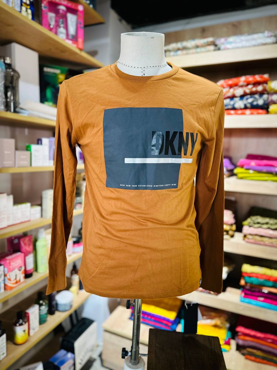 Dkny long sleeve shirt