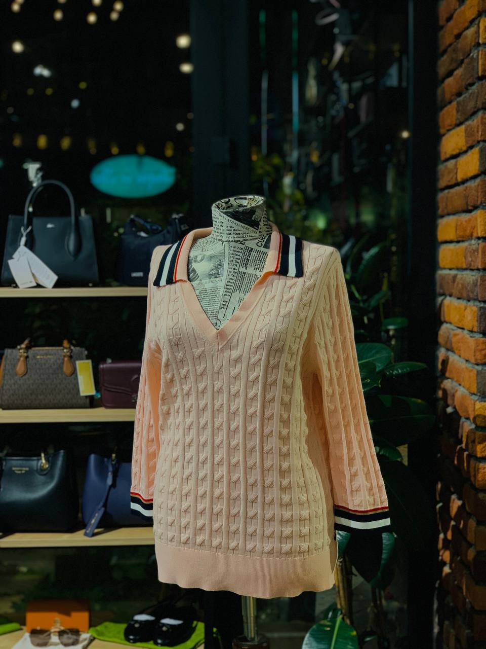 Tommy Hilfiger sweater size large