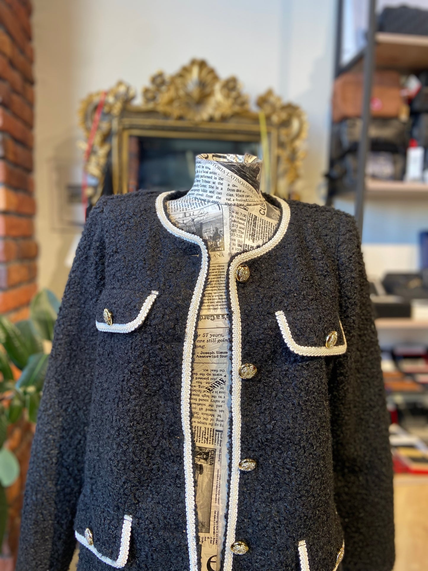 Carole wren jacket size small