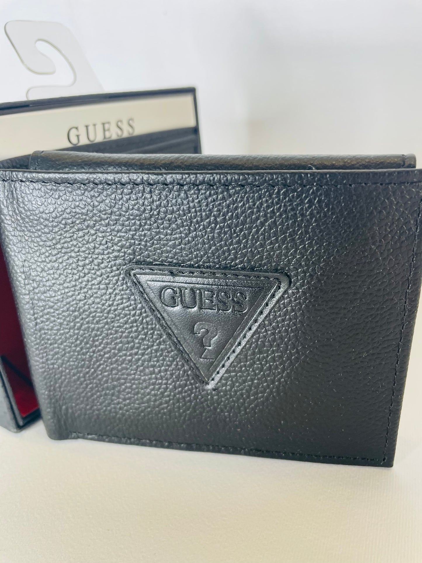 Guess men’s wallet