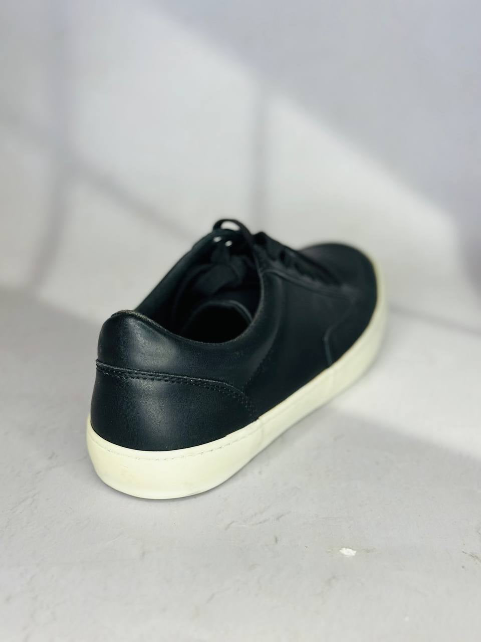 Banana Republic sneakers