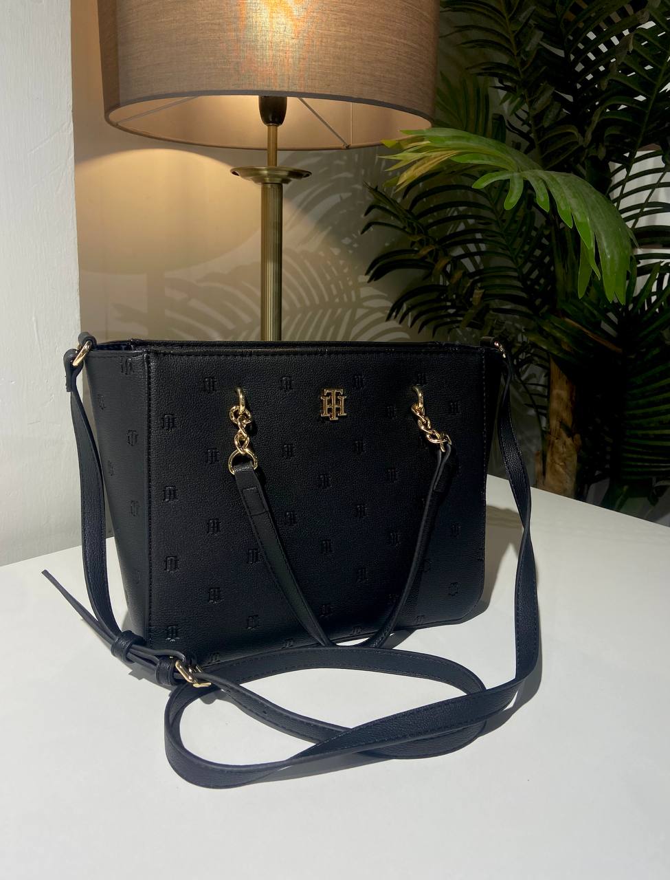 Tommy Hilfiger bag
