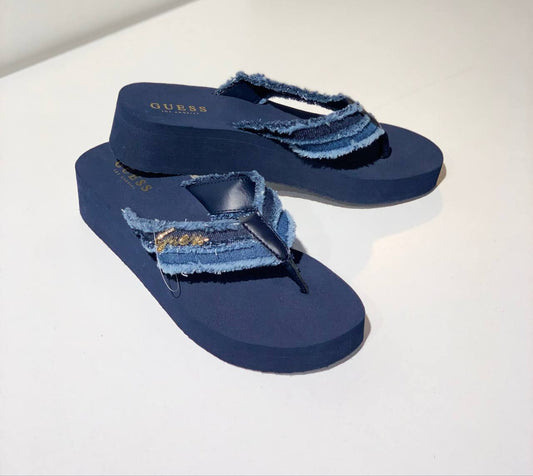 Guess sandal