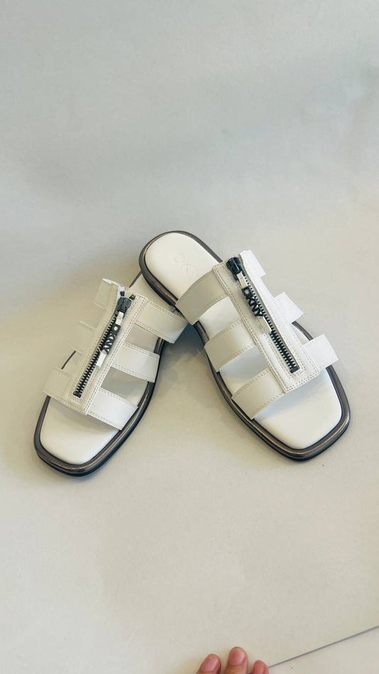 dkny sandal
