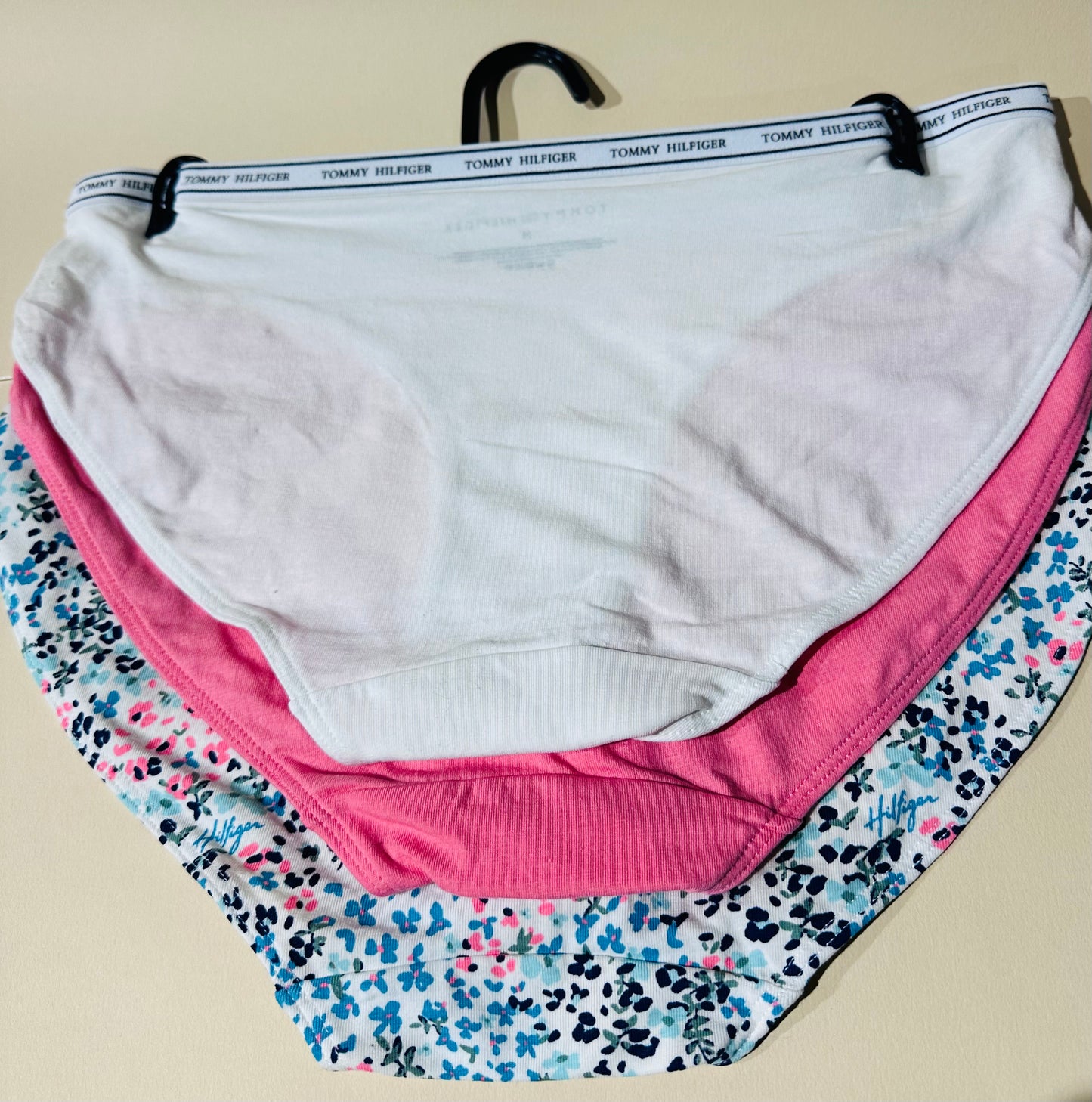Tommy Hilfiger underwear set size medium