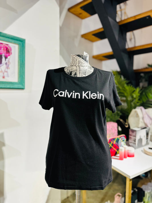 Calvin Klein t-shirt size large